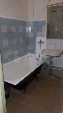 Киров, ул. Маклина, 60